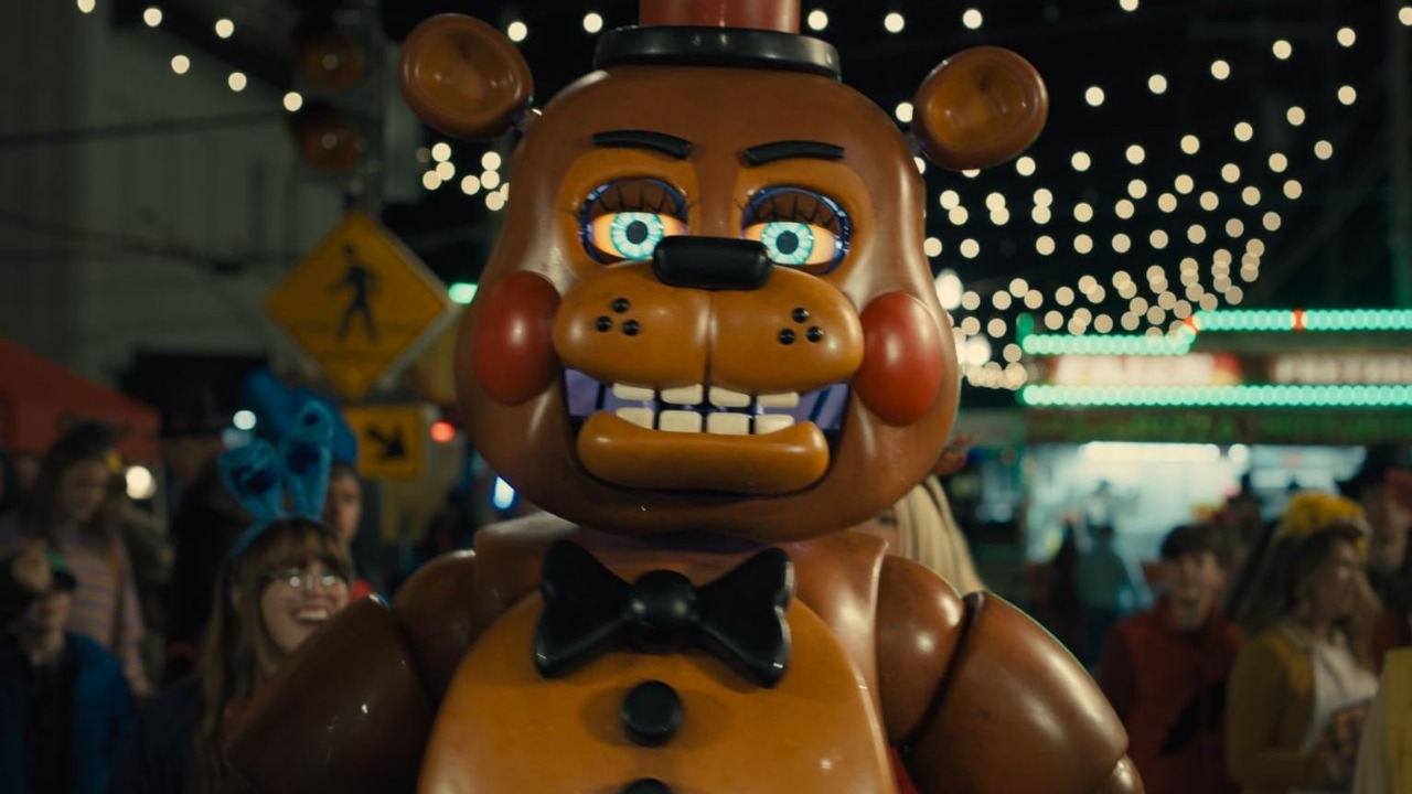 Five Nights at Freddy's 2 Trailer Takes the Horror Beyond the Pizzeria