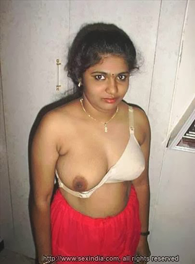 Muslim Bhabhi Rimove the Blause in Bed room sucking cock and fucking vagina image