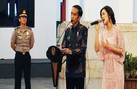 Presiden Jokowi Mengaku Dikomplain Soal Raisa dan Claudia Cyntia Bella yang Lepas ke Tangan "Asing"