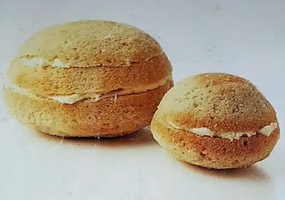 image of cake crust with buttercream