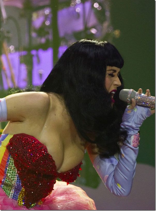 Katy Perry com um vestido sexy (4)