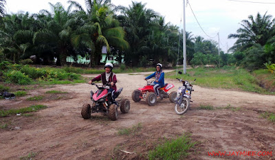 naik atv di pualu carey