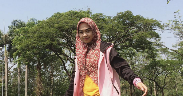 Style Hijab Syar i Ala Ria  Ricis  Kreasi Jilbab Indonesia