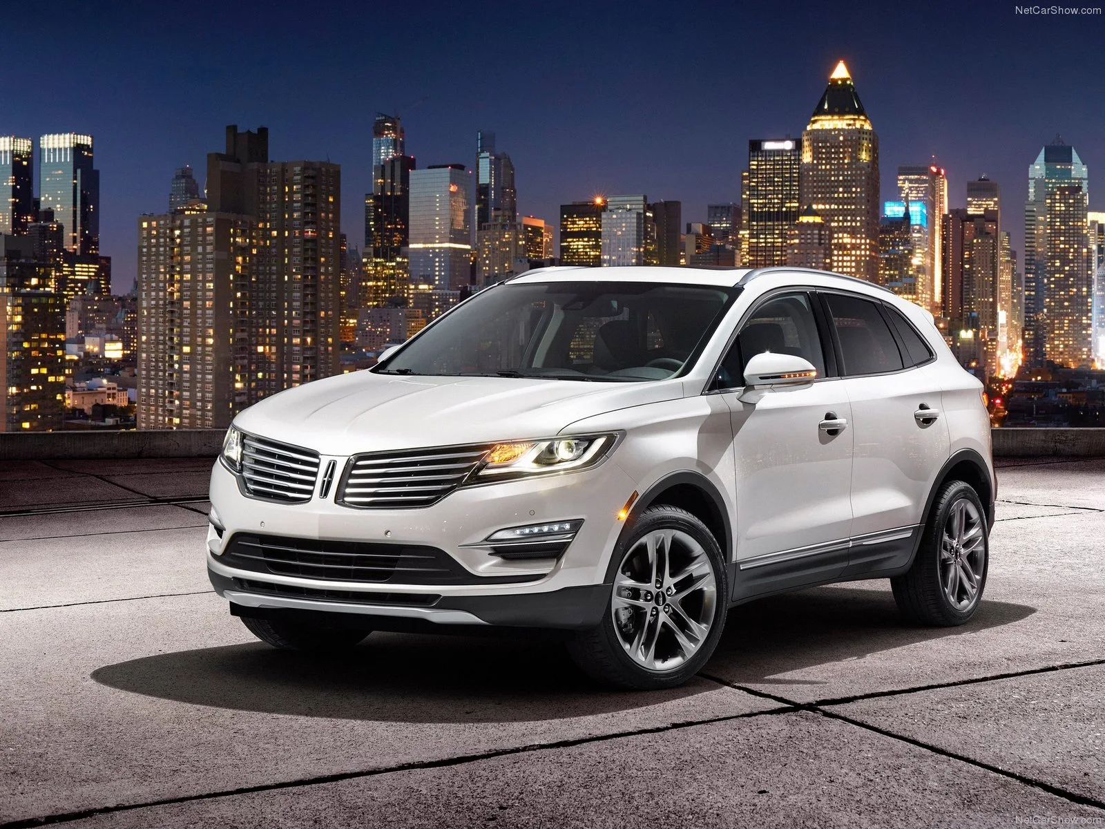 Hình ảnh xe ô tô Lincoln MKC 2015 & nội ngoại thất