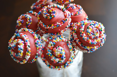 Confetti Cake Pops with Sprinkles 