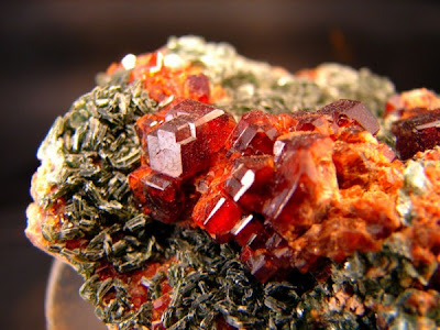 world's Beautiful coloured natural stones