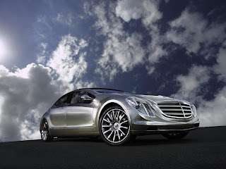 Mercedes Benz F700 Pictures