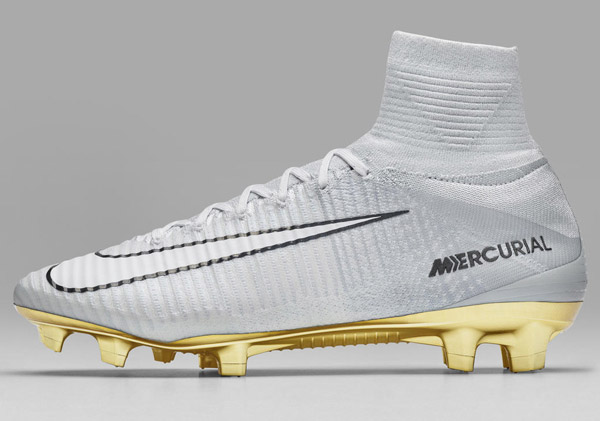 Nike Mercurial Superfly CR7 Vitòrias Cristiano Ronaldo botas plateadas y tacos color dorado