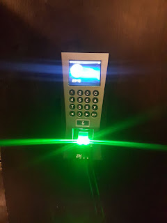 Biometric Attendance Machine with Access Controller Door Lock