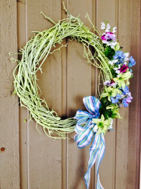 Simple spring wreaths 