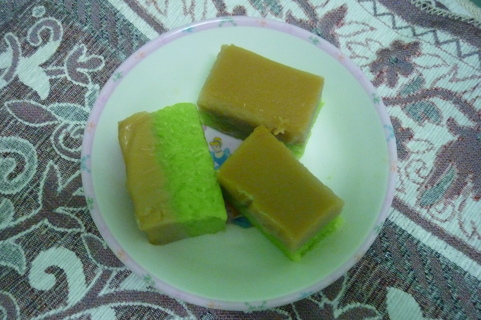 Udaudit homemade bakery: KUIH SERIMUKA GULA MERAH