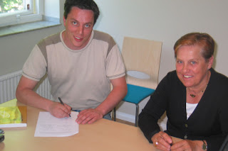 Tobias(teacher at Swedan skolan and Gun Marie Wicksen(CEO) signs the Letter of Intent
