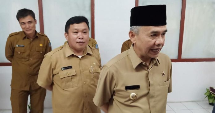 Antisipasi Covid 19, Bupati Adirozal Liburkan Siswa