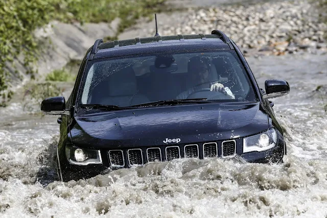 Novo Jeep Compass 4xe Híbrido Plug-in 2021