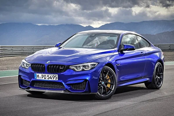 BMW M4 CS