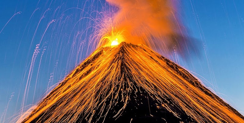 Inspirasi Terkini Mimpi Selamat Dari Gunung Meletus, Gunung Meletus