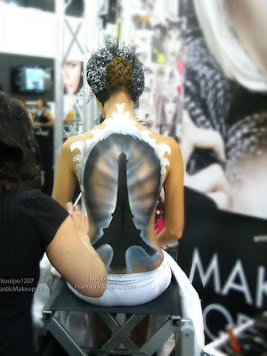 airbrush body painting