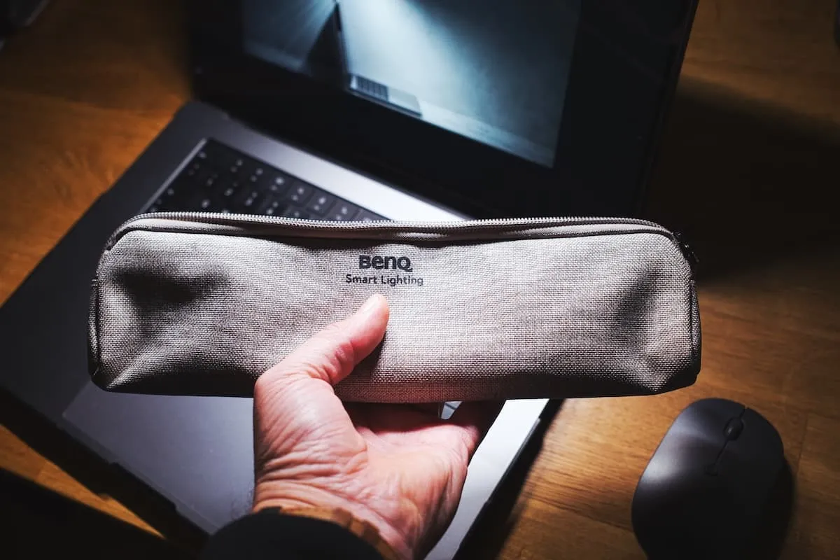 BenQ Smart Lightning  Die BenQ LaptopBar mit 3D-Umgebungslicht