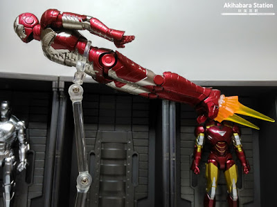 S.H.Figuarts Iron Man Mk V + Hall of Armor - Tamashii Nations