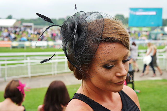 black fascinator