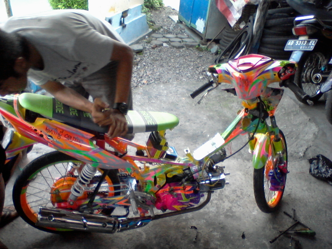 Boy moga (anak motor mega pro): GARAP MOTOR DENGAN BAJET 