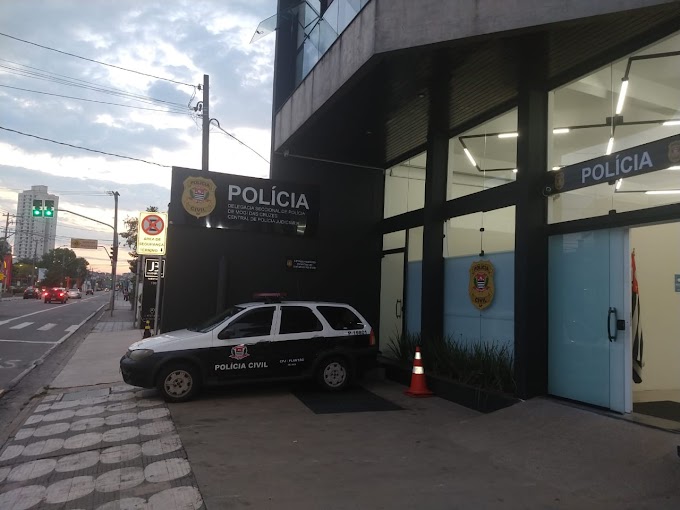 GUARDA MUNICIPAL PRENDE AUTOR DE FURTO DE FRALDAS NA DROGARIA SÃO PAULO NA FRENTE DA ESTAÇÃO DA CPTM NO CENTRO DE MOGI