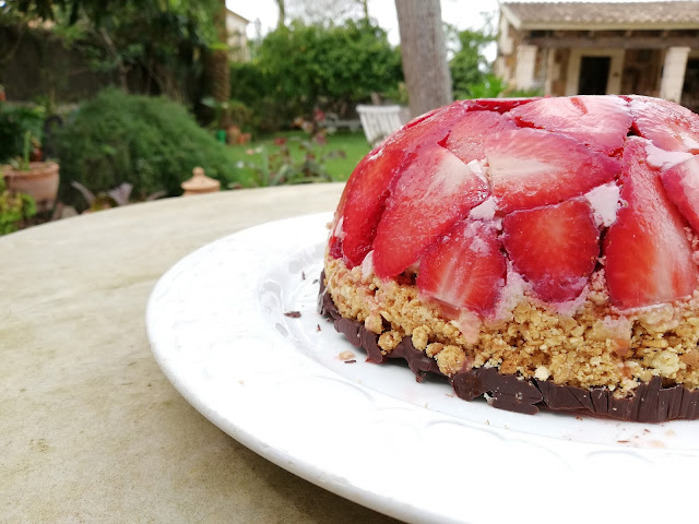 Tarta de queso y fresas sin horno