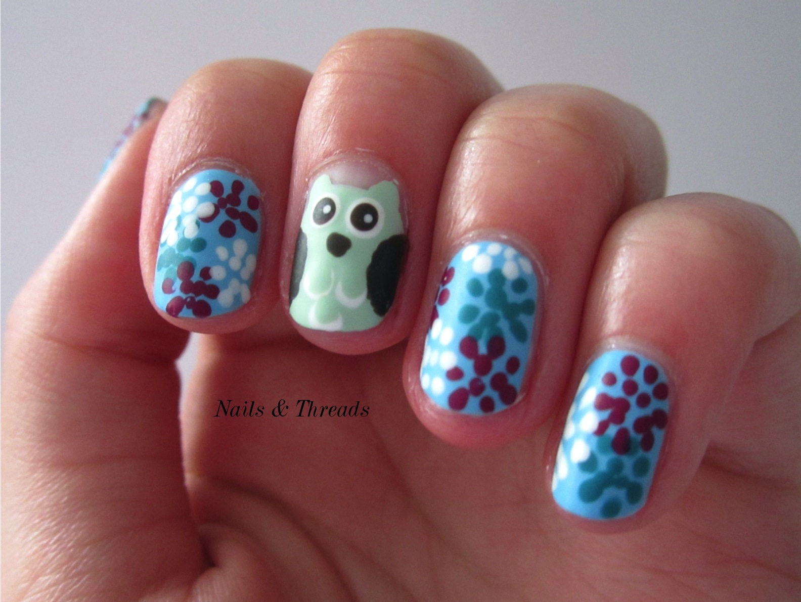 Nails & Threads: Hoot, Hoot, Hooray! Owl & Floral Nail Art