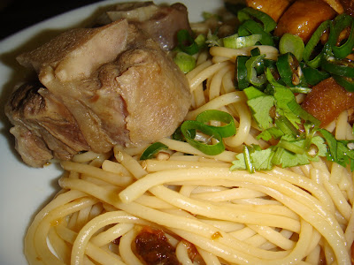 JINTAN MANIS: MIE AYAM PANGSIT (MEE AYAM WANTAN)