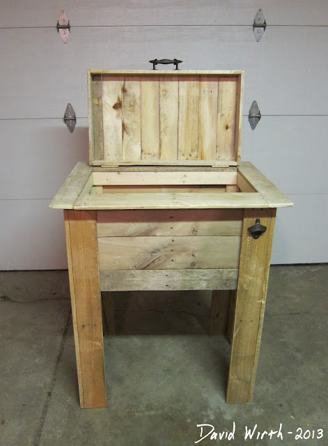 simple cooler stand pallet