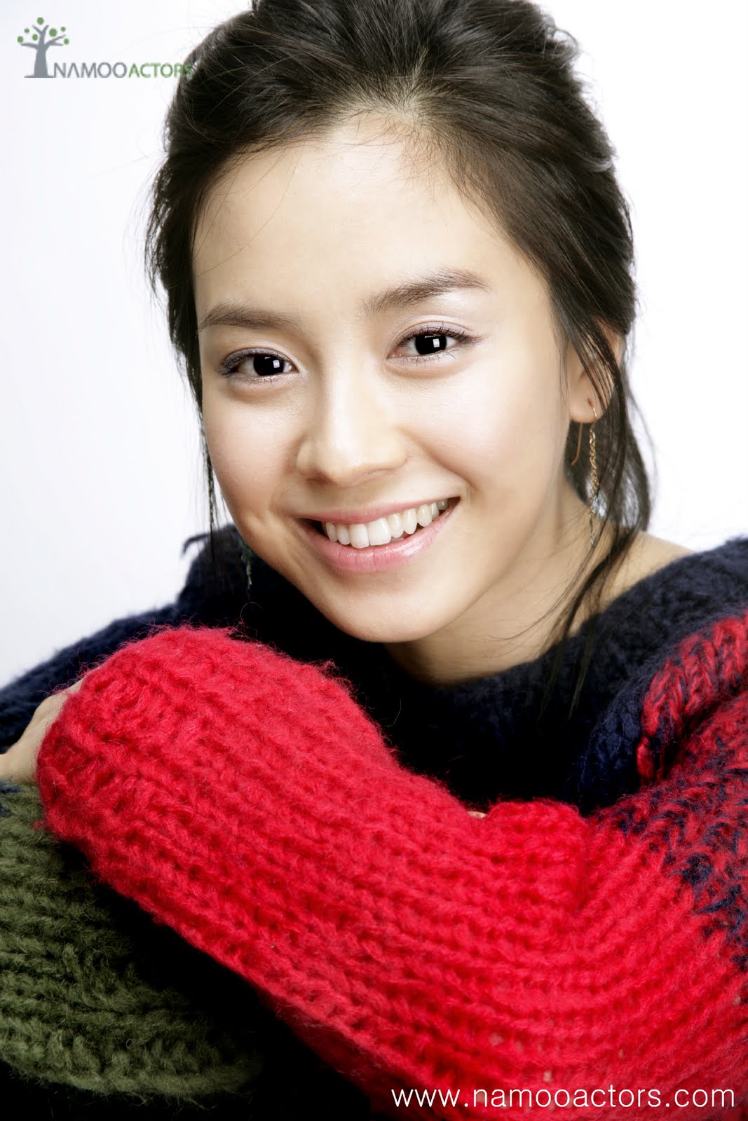 Ari Nikki ~: [Foto] Nice Smile Song Ji Hyo from Official Site