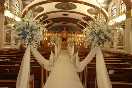 And traditional Church Wedding Decoration is mostly based on adding lace 