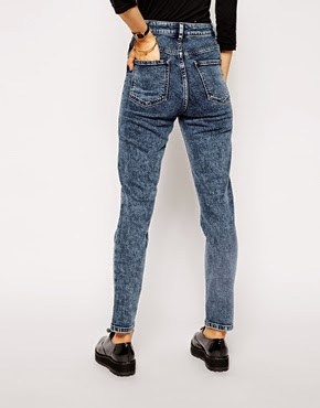 Mom jeans de Asos 32.99€
