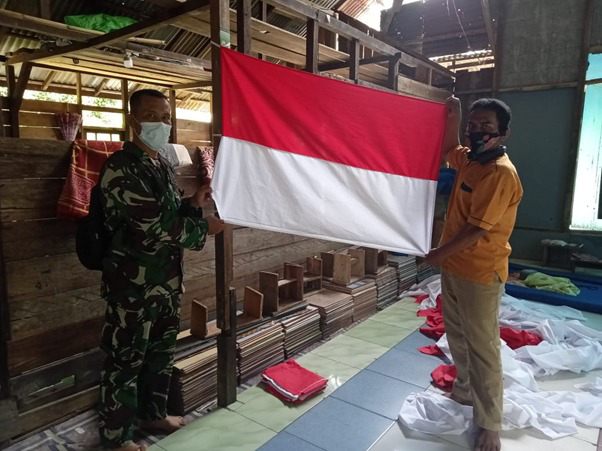 Pak Munagi Sang Penjahit Bendera Merah Putih di Lokasi TMMD Ke-111 Kodim 1207/Pontianak