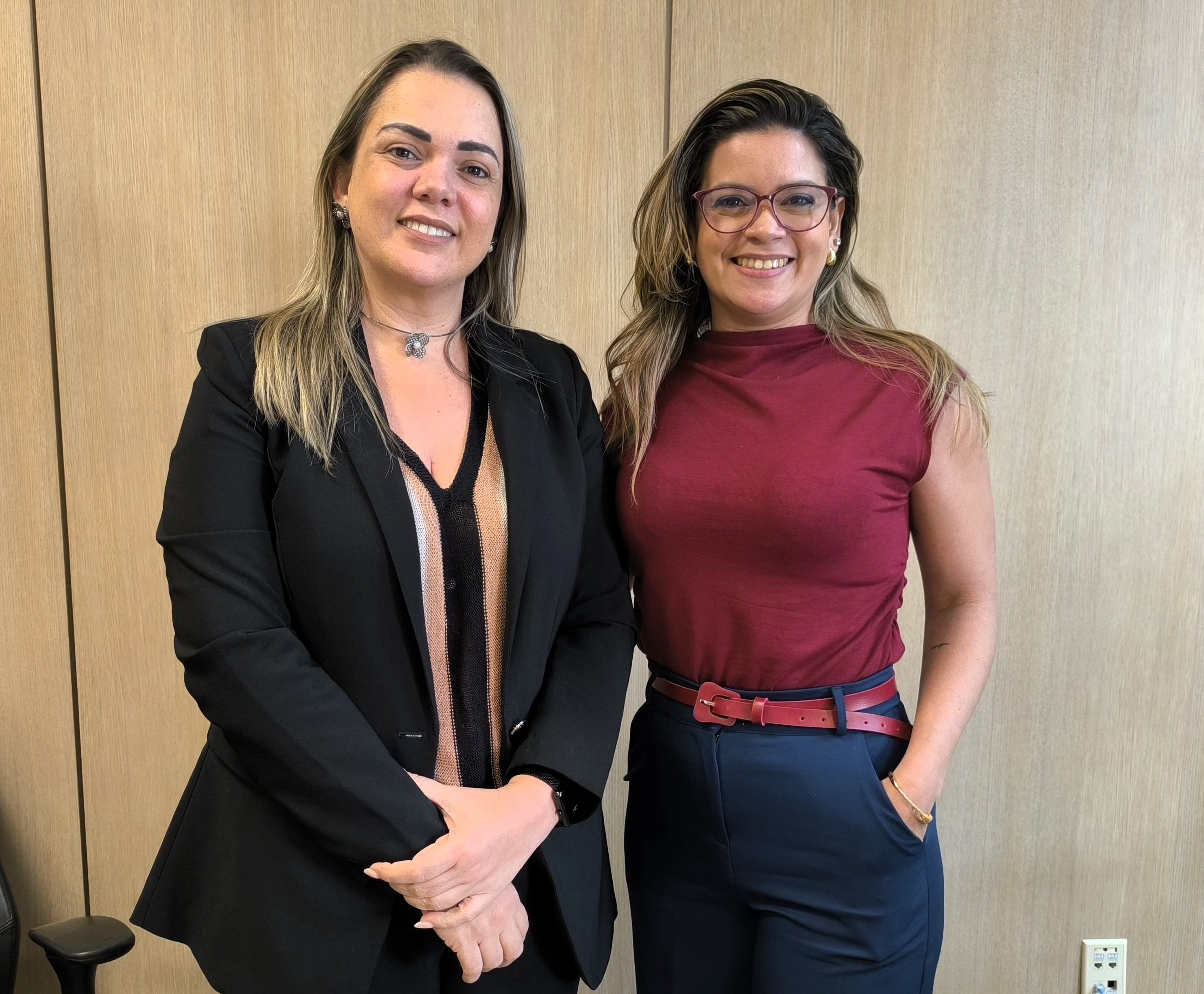 Cláudia de Jesus visita Sine estadual com objetivo de ampliar formação continuada