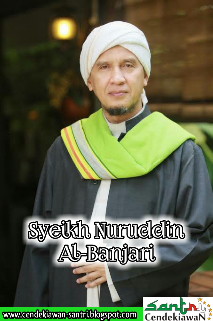 Membawa Handphone Kedalam Masjid / di Depan Ka'bah.  Cerpen Syeikh Nuruddin Al-Banjari dan Syeikh Abdurrahman A-Ssudais