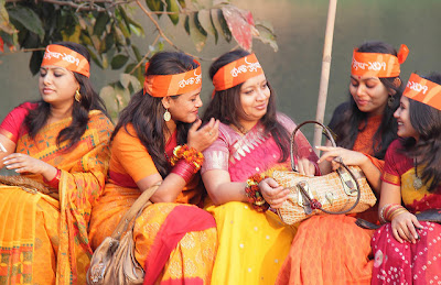 Bangladesh celebrates Basanta Utsab: Pohala falgun utsab picture