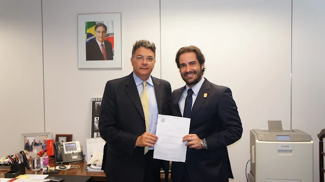  Secretário de Estado de Planejamento Helvécio Magalhães e Chefe de Gabinete da PCMG,  Delegado-Geral Bruno Tasca 