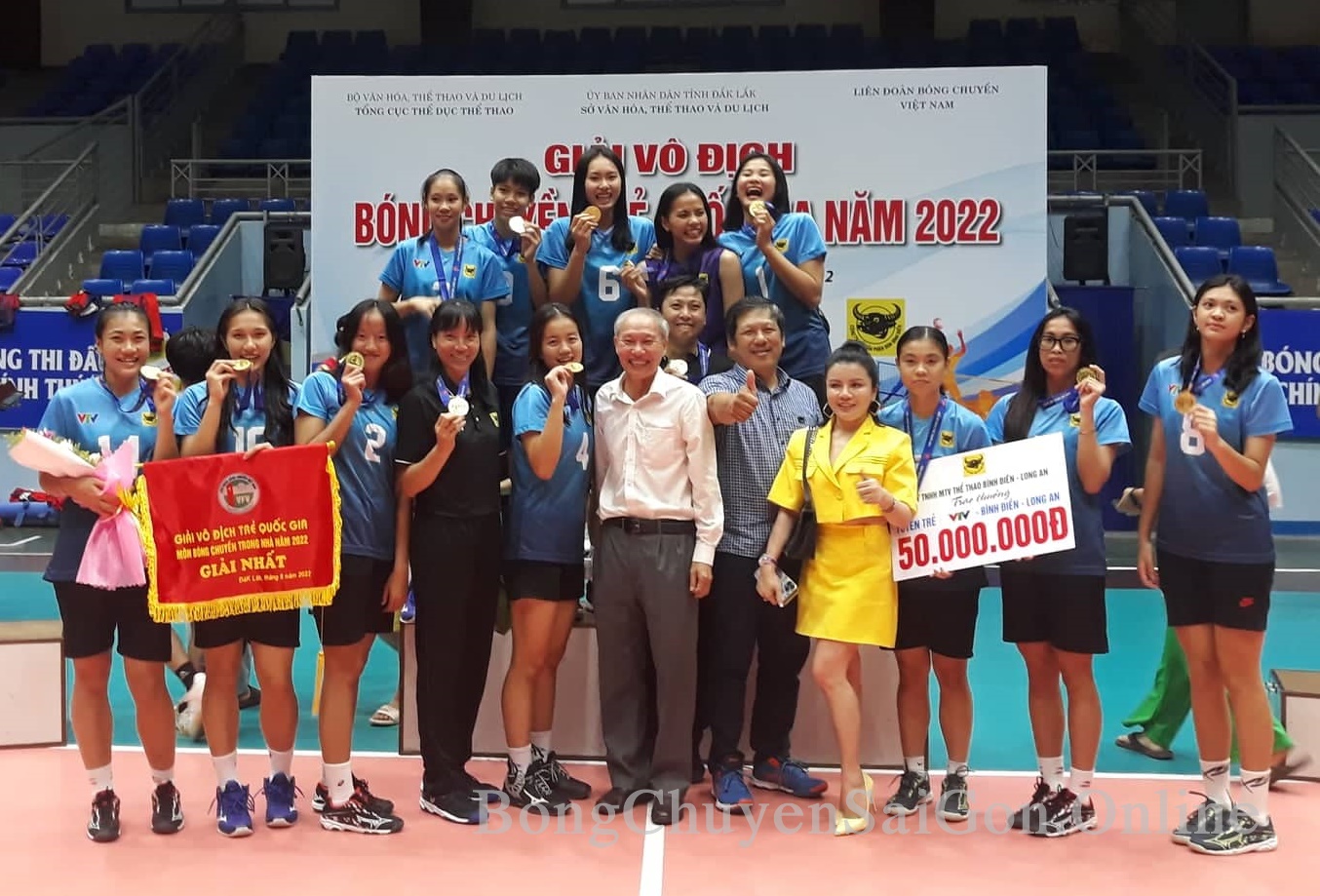 Nữ Bình Điền Long An và nam Thể Công vô địch năm 2022!