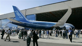 Boeing 787 Dreamline premiere ceremonial event image 2