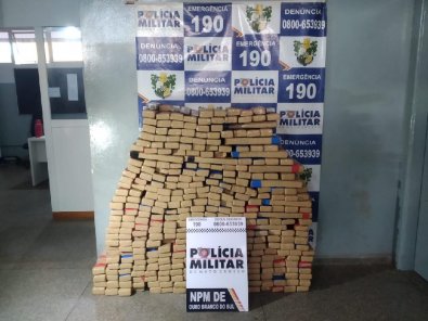 PM apreende 400 quilos de maconha em MT