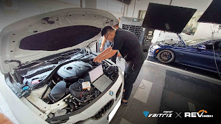 來自澳洲的汽車改裝品牌VAITRIX麥翠斯有最廣泛的車種適用產品，含汽油、柴油、油電混合車專用電子油門控制加速器，搭配外掛晶片及內寫，高品質且無後遺症之動力提升，也可由專屬藍芽App–AirForce GO切換一階、二階、三階ECU模式。外掛晶片及電子油門控制器不影響原車引擎保固，搭配不眩光儀錶，提升馬力同時監控愛車狀況。另有馬力提升專用水噴射可程式電腦及套件，改裝愛車不傷車。適用品牌車款：  Audi奧迪、BMW寶馬、Porsche保時捷、Benz賓士、Honda本田、Toyota豐田、Mitsubishi三菱、Mazda馬自達、Nissan日產、Subaru速霸陸、VW福斯、Volvo富豪、Luxgen納智捷、Ford福特、Hyundai現代、Skoda速可達、Mini、MG; Altis、crv、chr、kicks、cla45、Focus mk4、 sienta 、camry、golf gti、golf 8、polo、kuga、rav4、odyssey、Santa Fe新土匪、C63s、Elantra Sport、Auris、Mini R56、540i、G63、RS6、RS7、M8、330i、E63、S63、HS、A180、Kamiq、Kodiaq、X3、Macan、Q3...等。Truck卡車：Mitsubishi Fuso三菱扶桑、Hino日野、DAF達富、IVECO威凱、ISUZU五十鈴、SCANIA斯堪尼亞; Canter堅達、Fighter、Super Great、300 系、700系、CF85、LF45、LF55、L系、G系、R系、S系、Daily、Eurocargo、NQR、NPR、NMR、NRR。Motor重機：BMW寶馬、Ducati杜卡迪、Honda本田、Yamaha山葉、Aprilia阿普利亞、KTM、Husqvarna胡斯瓦那、Kawasaki川崎、Suzuki鈴木; S1000RR、S1000R、R1200GS、R9T、R1200GS、Scrambler、Monster、Panigale、Streetfighter、Supersport、Superbike、XDiavel、Hypermotard、RSV、SMC、Supermoto、Ninja、ZX-12R、ZX-6R、T-Max、Tenere、MT、Hayabusa、V-Strom、GSX-S1000。