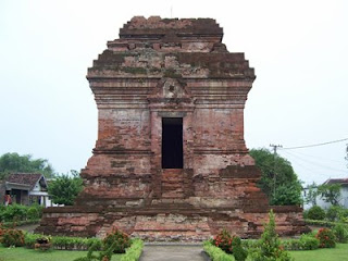 Candi Ngetos