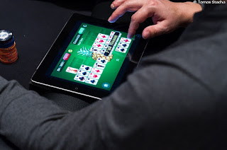Can you make money playing poker online?