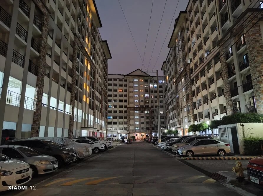 Xiaomi 12 Camera Sample - Buildings, Night Mode