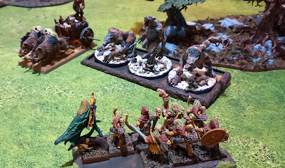 Warhammer The Old World battle report - Wood Elves vs Beastmen - 1300pts