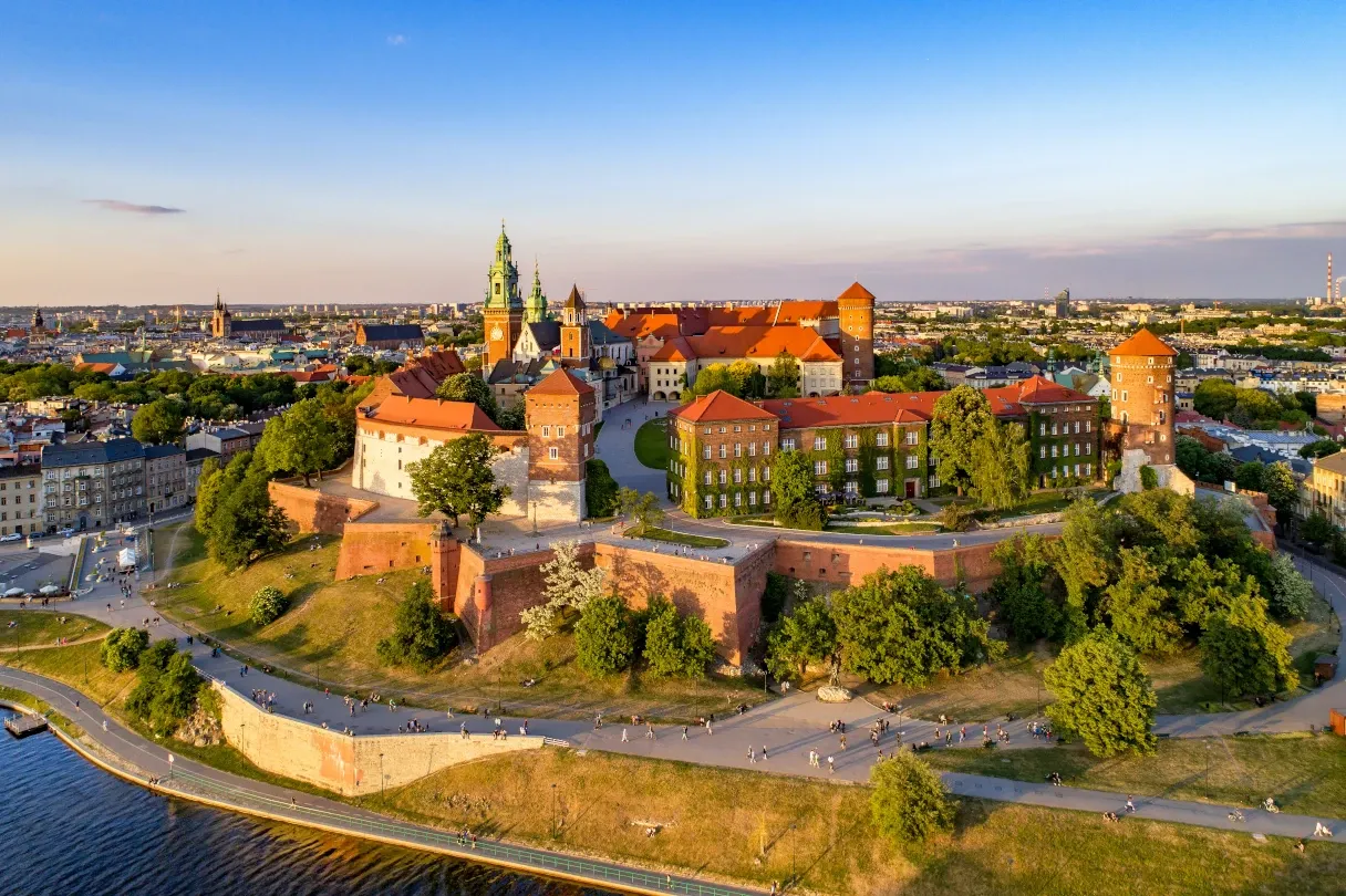 Cracovie, la cathédrale et le château du Wavel, les remparts
