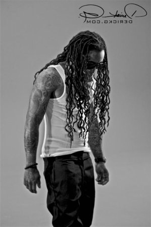 Foto do Lil Wayne no clipe Hustle Hard (Remix)