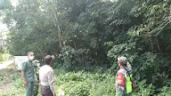 Babinsa Desa Anak Tatah Bersama Bhabinkamtibmas Melaksanakan Patroli Karhutla