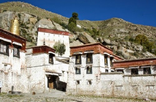 Monasterio Sera